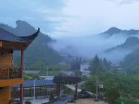 Hefeng Pingshan Gaga Farm - balcony