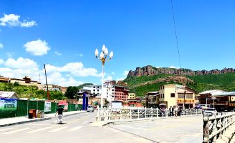 Luqulang Musi Hotel