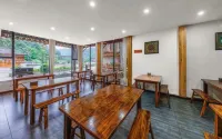 Xijiang Qianhu Miao Village Yunyue Mountain Residence
