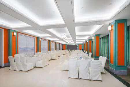 Baiyulan Hotel (Suixi County People's Government Administrative Service Center Branch) Отели в г. Суйси