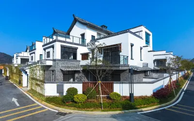 Yingde Aoyuan Heart Flower Chocolate Kingdom Hot Spring Villa