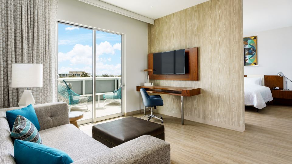 Hampton Inn & Suites by Hilton Santa Monica