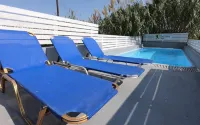 Fira Backpackers Place