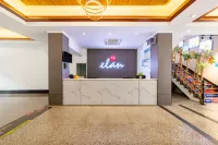 Elan Hotel
