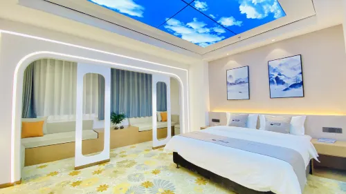Wugong Mountain Sky City Flying Resort Hotel