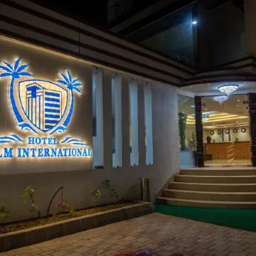 Hotel Palm International