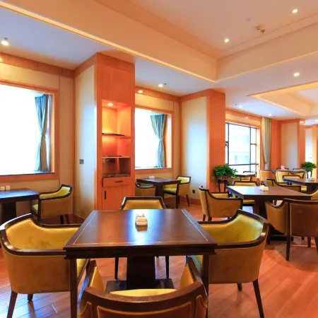Grand Eton Hotel