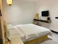 Jiangmen Qiancheng International Apartment Hotel dekat Muzhou Passenger Transport Terminal