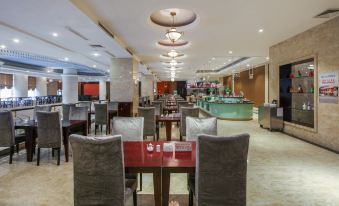 Yifeng Hotel