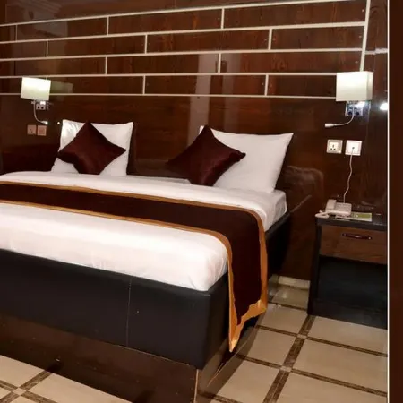 St. Regis Hotels & Resorts