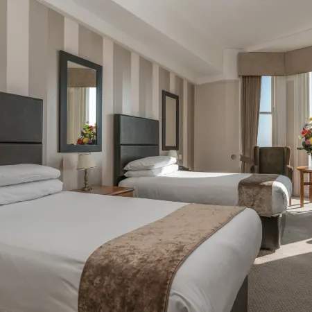 Queens Hotel & Spa