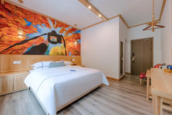 Changpingyi Outdoor Themed Inn (Mount Siguniang Scenic Area)