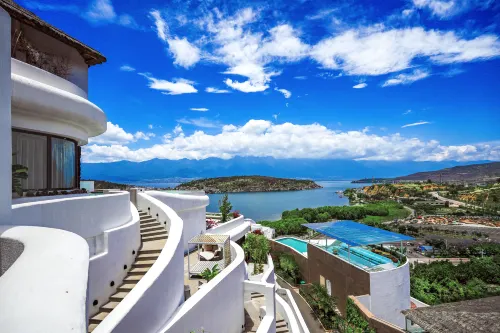 Santorini Cloud National Tide Sea View Resort Dali