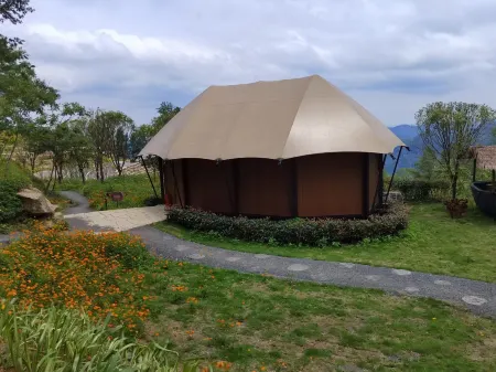 Jishou Aizhai Canyon Starry Sky Camping Base Отели рядом с достопримечательностью «Aizhai Wonders Tourist Area»