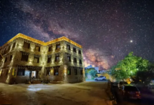 Guanshan Muyun Bieyuan