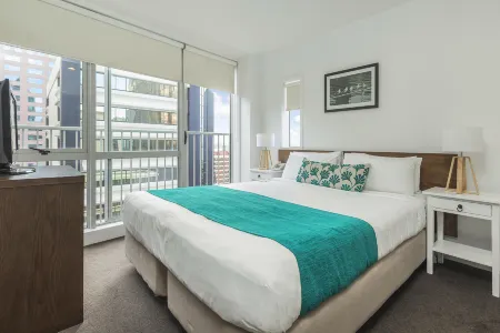 Barclay Suites