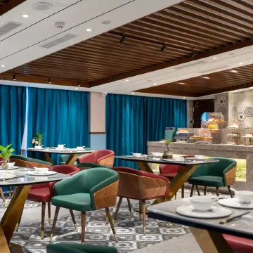 Nostalgia S Hotel (Hangzhou West Lake ) Отели рядом с достопримечательностью «Цюйюаньфэнхэ»