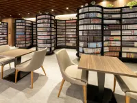 The Hedistar Hotel Kyoto Nijo Comic&Books Hotel di Kyoto