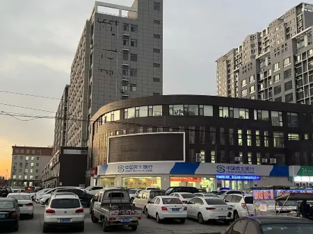 Runjing Business Homestay Отели в г. Юйтянь