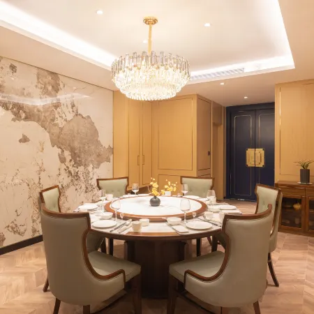Handan East Station Cloud Hotel (Wanxianghui Branch)