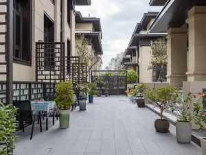 Floral Hotel· Linghai Garden Villa Hotel (Maritime Park Branch)