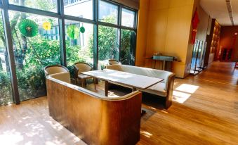 Yuanju Humanities and Art Hotel (Wuzhen Scenic Area)
