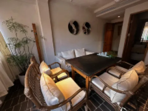 Hua Ji Hotel (Nanjing Xinjiekou Presidential Palace Branch)