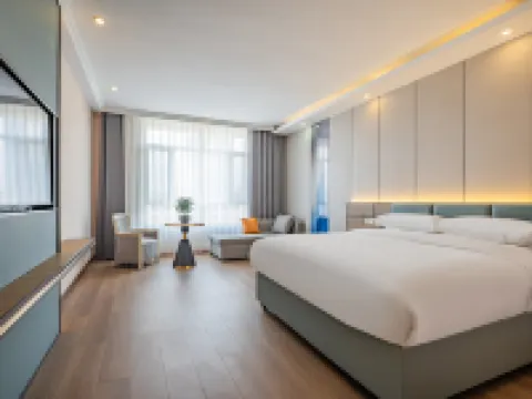 Starway Hotel (Qunke Yingbin Avenue, Huanglong County) Hotels in Hualong