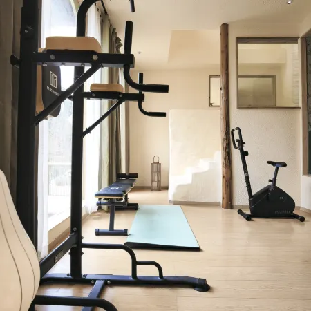 Four Girls Mountain Lanxi Wild Luxury Hotel (Changpinggou Scenic Area Branch)