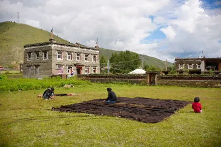 Murang Homestay Отели в г. Кандин