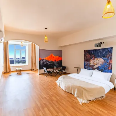 Linyun Cinema Homestay (Weilai Shi Wanda Store) Các khách sạn gần Hebei Technology Engineering School