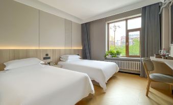 Genhe Right Bank Hotel