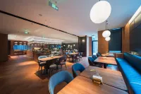 Xuzhou East Railway Station Jinlong Lake InterCity Hotel