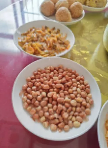 Woodcutter’s Family Home