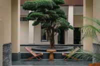 Mile Shede Private Hot Spring Hotel Hotels near Honghe Nativeland