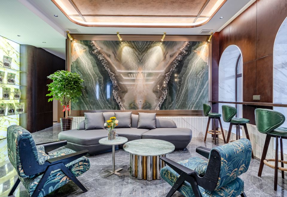 Rezen Huasheng 호텔 위치