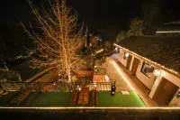 Chadong 1803 | Sunset Mountain Town · 360° Half-hill Garden · Vista Literary Guesthouse - parking