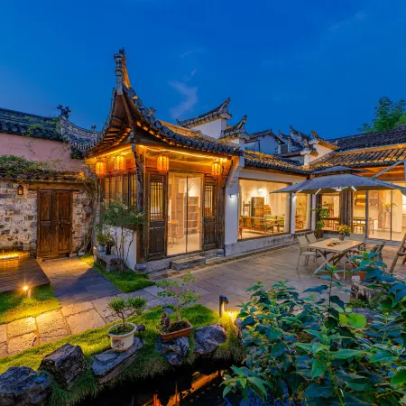 Xidi Lodge · Habitat Anhe Mountain Villa (Xidi Ancient Village)