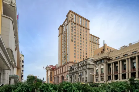 Manhattan Hotel