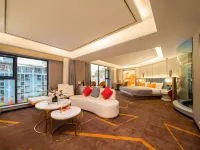 Love City BOYA Hotel - balcony