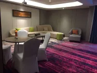 Miyi International Hotel (Huanggang Normal University Yi'aihu Branch) Hotels in Huanggang