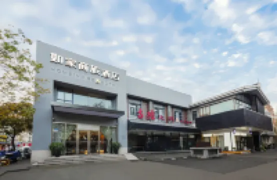 Homeinn Selected Hotel (Hangzhou Xihu Lakeside Broken Bridge) Hotel di Hangzhou