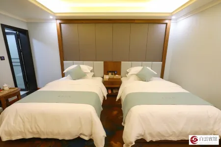 Weixin Baiyun Hotel Longquan Road Branch Отели в г. Вейсинь