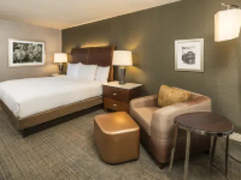 Hilton Washington DC/Rockville Hotel & Executive Meeting Center Hotels near The Square at Rockville