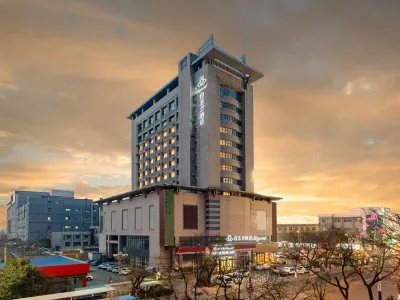 Magnotel Hotel (Feicheng Xinhua Building) Hotels near Feicheng Stadium