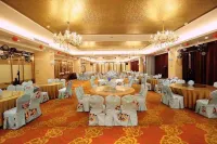 Kela Hotel Hotel di Fenyi