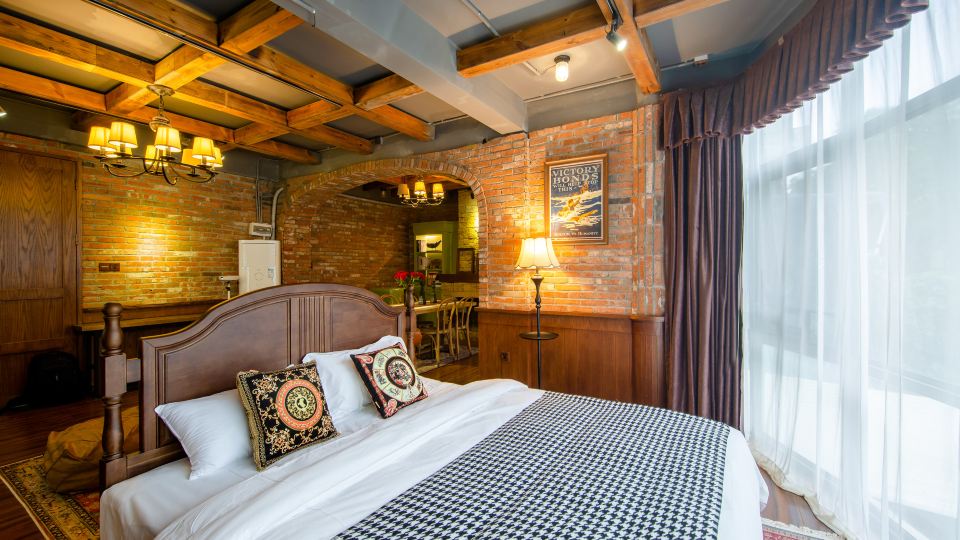 Twelve Guesthouse