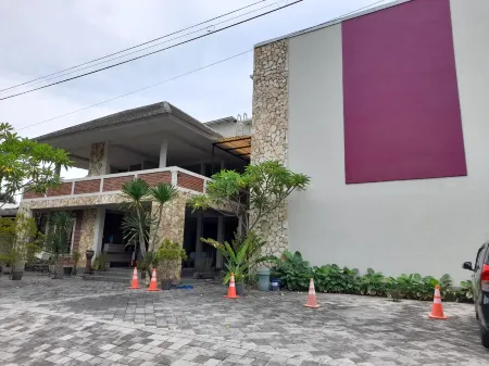 ハスティーナ ホテル ロンボク