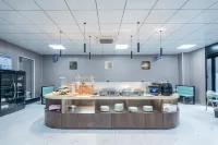 PRIUS Mango Hotel (Ningbo University Science and Technology College)