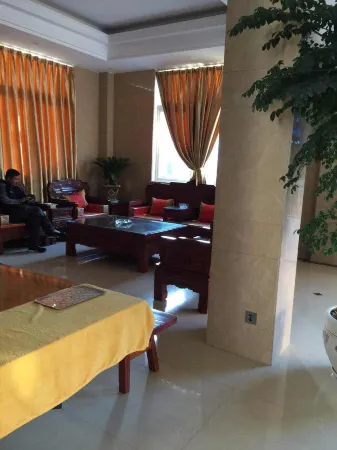 Shuangjiang Regression Hotel Отели рядом с достопримечательностью «White Elephant Temple»